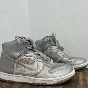 NIKE DUNK HIGH SILVER GLITTER 7.5 women's